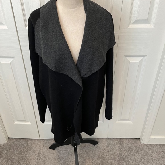 Catherine Malandrino size S cardigan - Picture 2 of 6